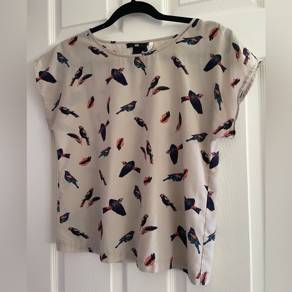 H&M Printed T-Shirt Blouse - Picture 1 of 2